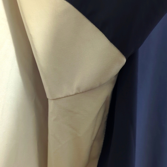 University of Michigan Men's Windbreaker - Picture 4 of 8